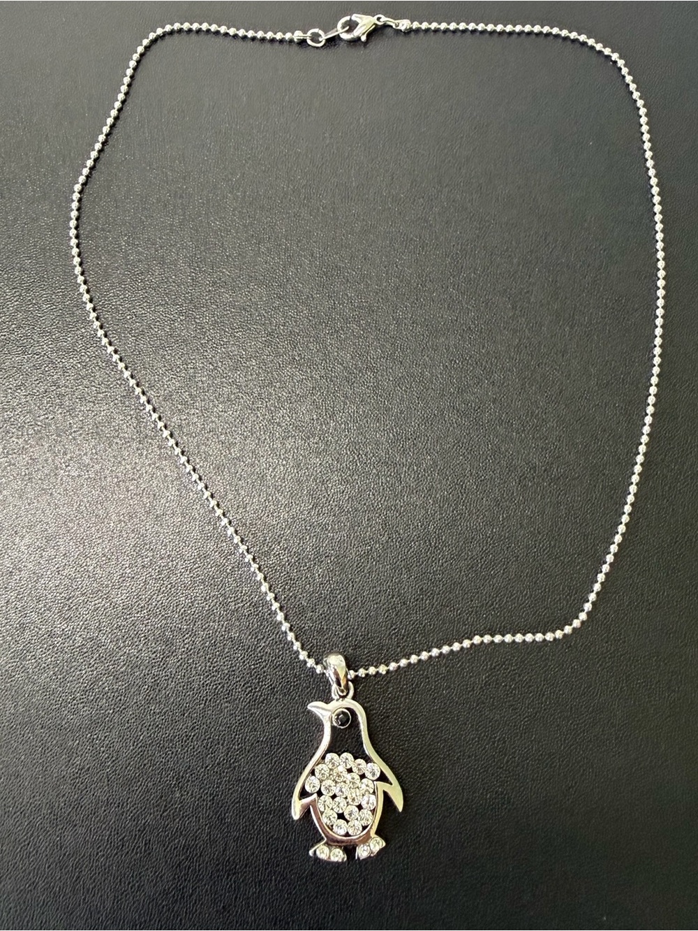 Penguin Crystal Silver Toned Necklace w Pendant Necklace 16" Ball Chain - Picture 2 of 8
